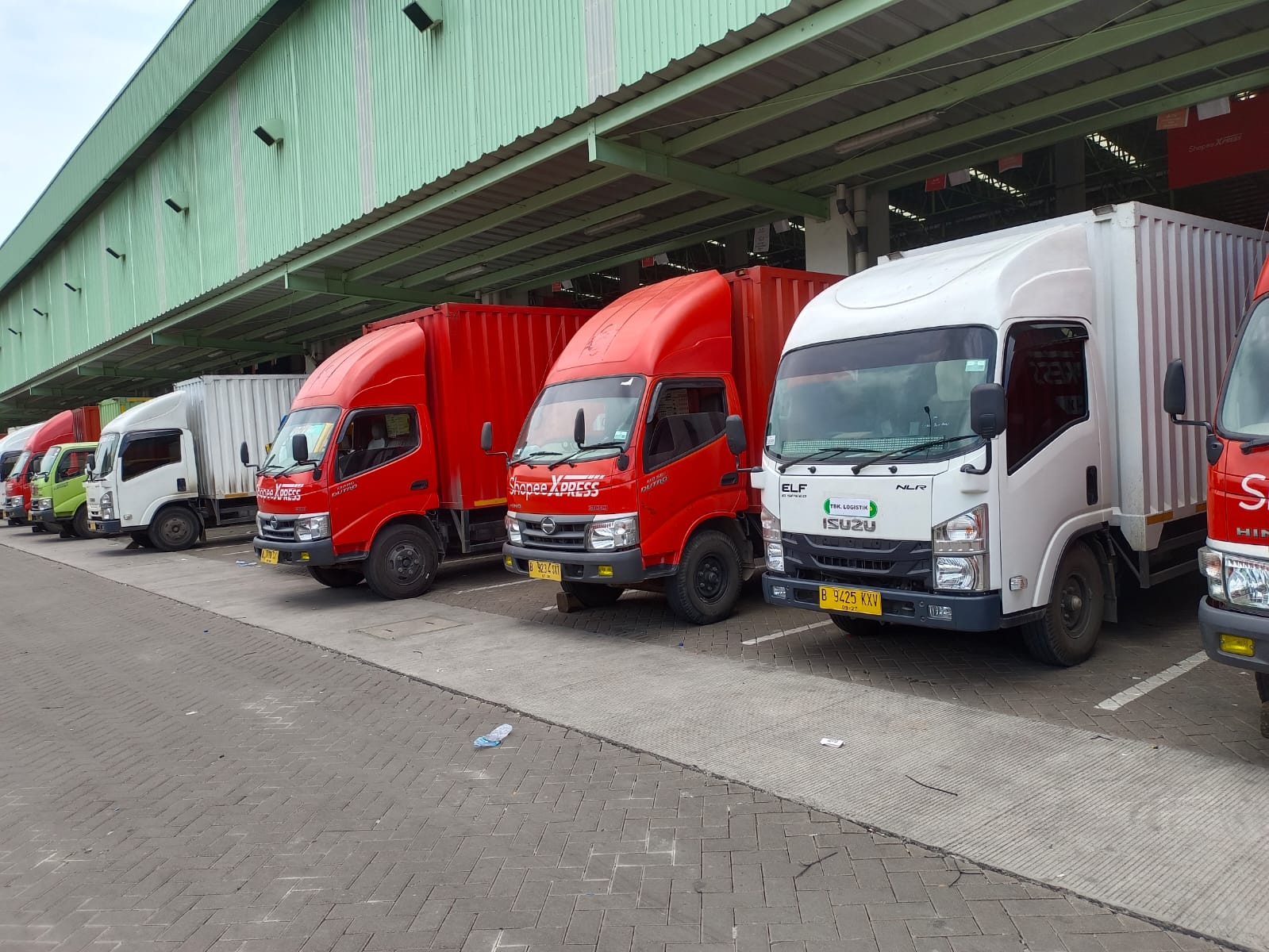 Solusi Logistik Terpercaya